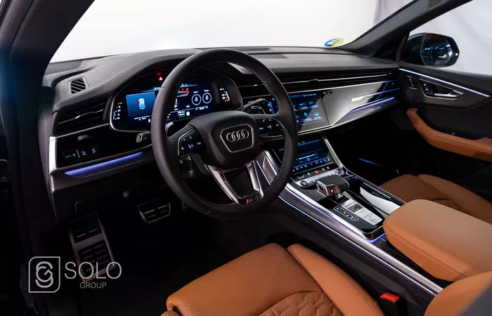 Líneas azules en el estacionamiento en España. Reglas, horarios y cómo evitar multas